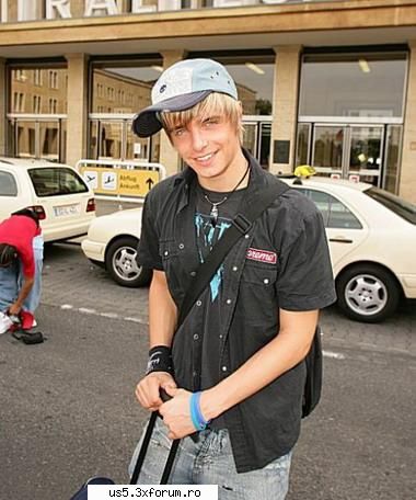 prea frumos baietu :(:(( chris vatrin
