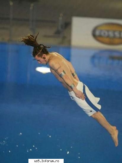 cool aici fraieru a dat cu burta de apa:rotfl: izzy galegos