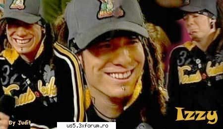 Izzy Galegos - yaya right,ii nebun,si faza noroc pt fetele - Membrii