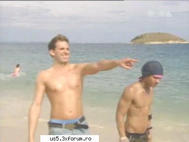 a fost super tare faza cu desi mi s-a parut ca jay cadea cam la fiecare 5 e ca el si mikel au