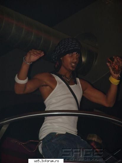 Mikel Johnson - mh ya dosen't matter :D more sexy that i think - Membrii