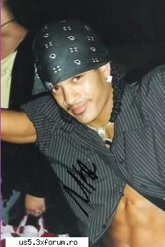 Mikel Johnson - si eu vreaaaaaaaaaaaauuuuuuu sa vad bia2!!! =( - Membrii