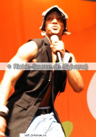 Mikel Johnson - mda ceva normal - Membrii