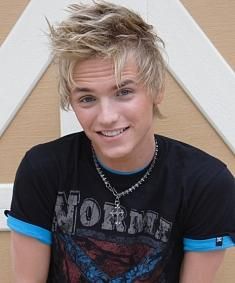 ziceti voi ca richie nu e cel mai sweet boy din toata lumea :nod:  :nod: ??? richie stringini