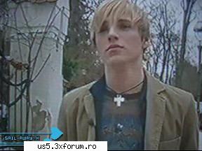 aha,si eu sper
cutie rau richie stringini