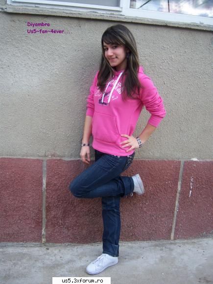 nah me ..... ;) wa las p voi sa comentati ....dar tot pt us5 raman  :rotfl:  :zzz: cum arata fanele