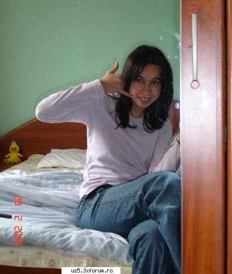 cum arata fanele us5 si th? - LOOOOOOOOOL hmm...uite shi poza mea (facuta - Hai sa facem cunostinta intre noi