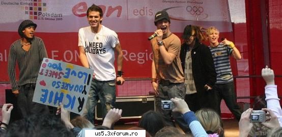 cand vb cu richie ti s3e pare ca vb cu un bun prieten, doar ca in engleza! e dragut si mi-a spus ca