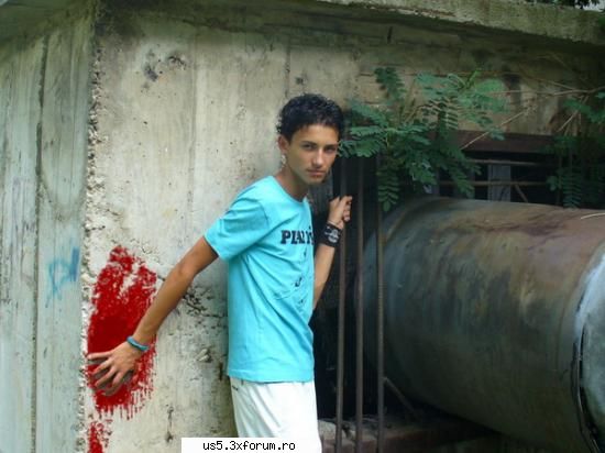 poze penibile cu formatia - D o sa-i zic k ai zis k e talentat :D - Poze banale