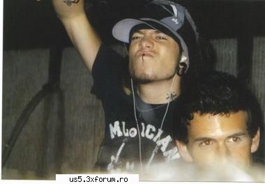 poze penibile cu formatia - ohh yeah/...that's i am....cn se pone cu izzy=)) - Poze banale