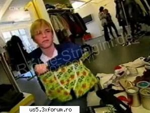 poze penibile cu formatia - mai mai da ce chilotei verzi ne cumparam - Poze banale